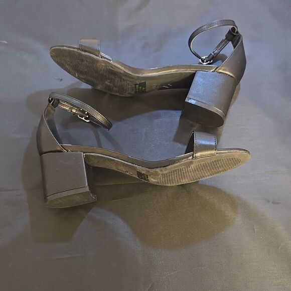 BRAND NEW WILD DIVA WOMEN'S ANKLE STRAP PLATFORM  LOW CHUNKY HEELS  SANDAL - Picture 7 of 15